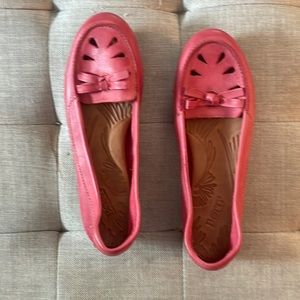 Brand new Born loafers . Cushioned footbed . Pretty pink color .